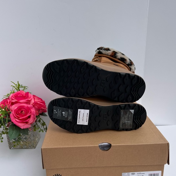 UGG Zaylee Leopard - Picture 9 of 11